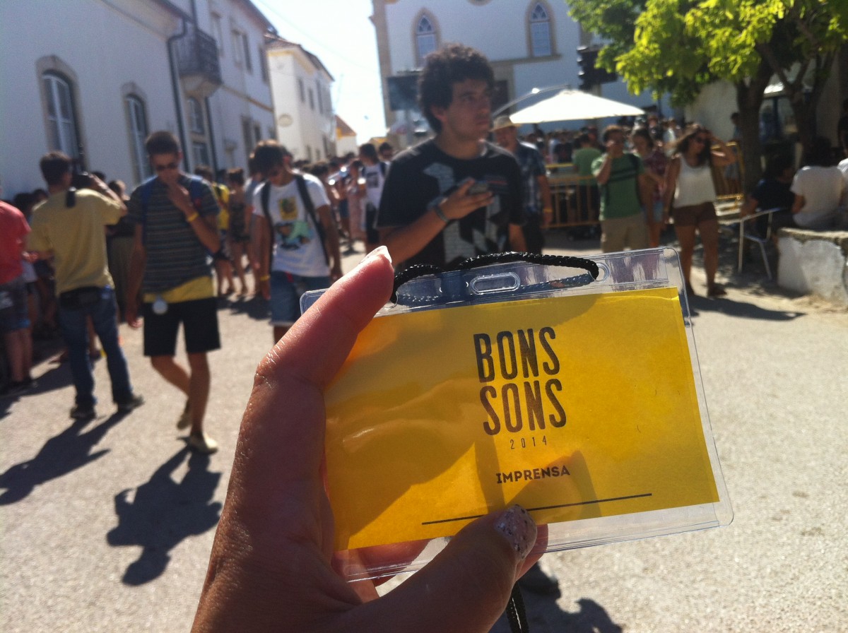  Hundred Sons & amp; Bons Soldos - The first day of the festival where a village closes to be able to open the music (and the world) 